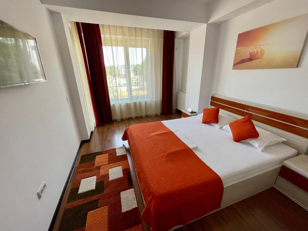 Alcomar Apartment - Summerland Mamaia Esterno foto
