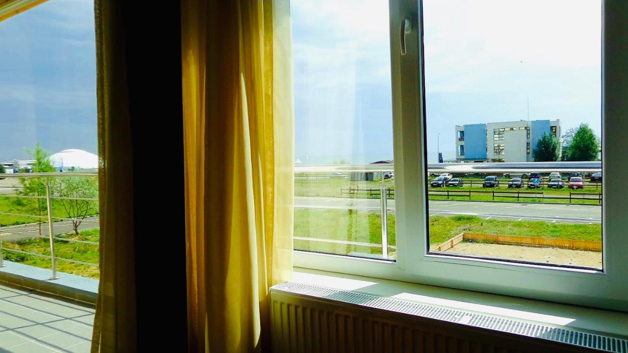 Alcomar Apartment - Summerland Mamaia Esterno foto